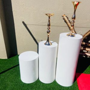 White round plinths set